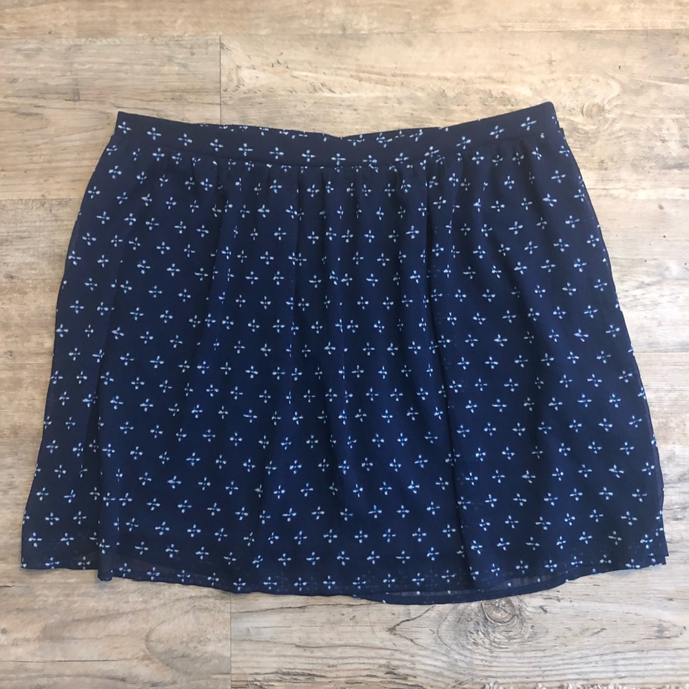Old Navy women’s skirt size M